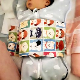 【投降睡姿】嬰兒蝴蝶型包巾（0-3個月）灰色